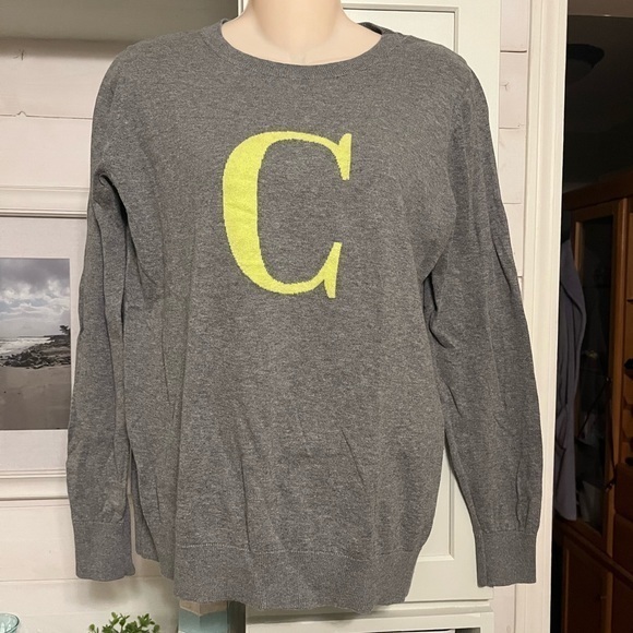 Old Navy Sweaters - Old Navy Letter C Sweater Large Gray 100% Cotton Like New